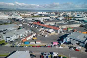 Substantial yard & buildings - prime Mt location