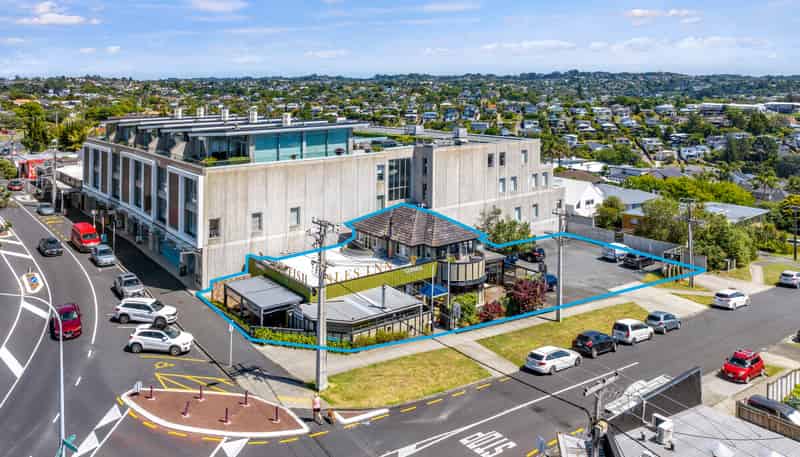 577 Beach Road, Rothesay Bay
