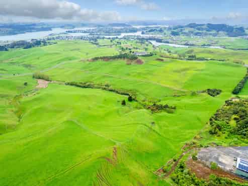  146 Te Hutewai Road and 339B Wainui Road, Raglan