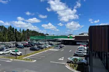Seeking medical tenants - Pinehill Central 