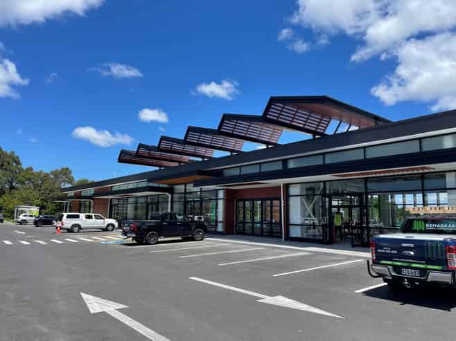 Seeking medical tenants - Pinehill Central