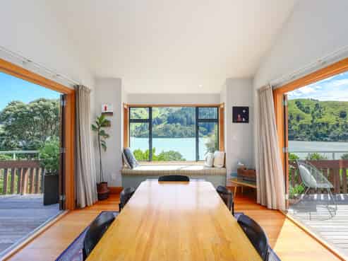 700 Cable Bay Road, Cable Bay