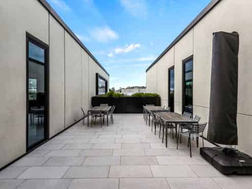 5 GREEN STAR SUBLEASE OPPORTUNITY
