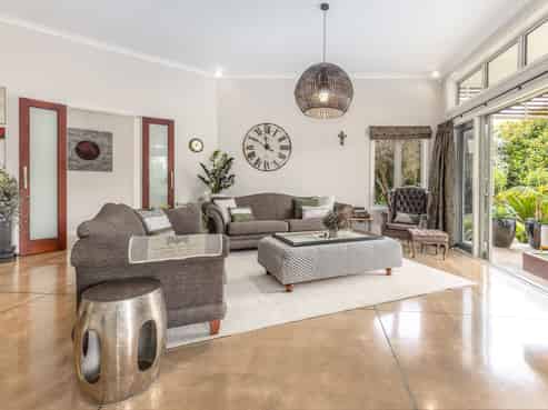 28 St Laurent Way, OHAU