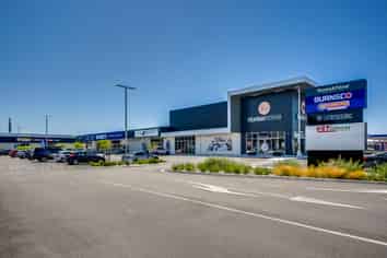 New Trade Retail Units at The Crossing