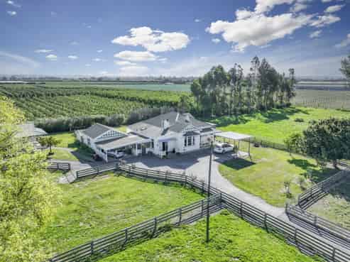 96 Heathcote Road, Longlands