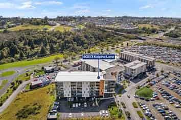 402/3 Kaipiho Lane, Albany