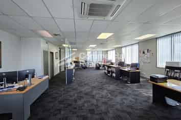 Bite Sized 119 Sqm Office With 3 Car Parks