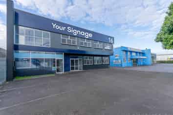 SPACIOUS OFFICE SPACE IN CENTRAL PAPAKURA
