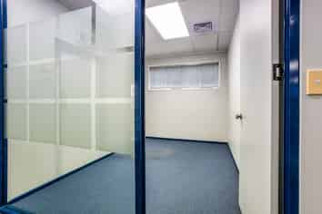 SPACIOUS OFFICE SPACE IN CENTRAL PAPAKURA
