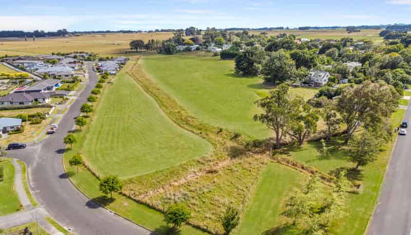 2 Barnett Drive, Marton