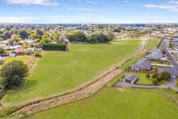 2 Barnett Drive, Marton