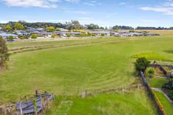 2 Barnett Drive, Marton