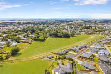 2 Barnett Drive, Marton