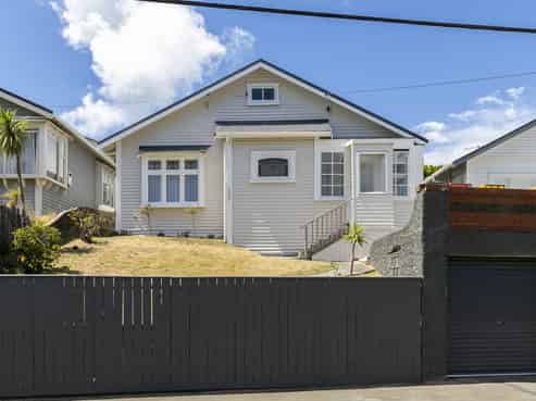 175 Coutts Street, Rongotai