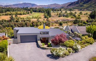 Sold 67 Devon Street Arrowtown realestate .nz