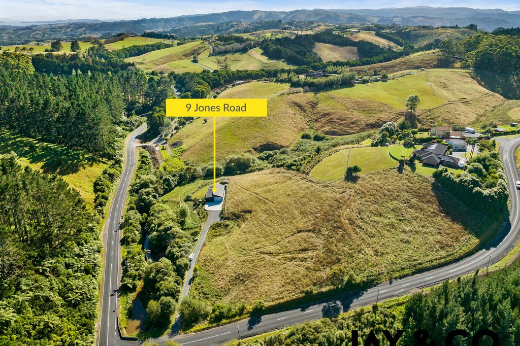 Property value 9 Jones Road, Clevedon realestate.co.nz