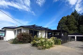 61 Half Mile Road, Tuatapere