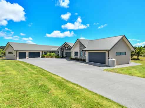 64 Bushlake Way, Kingseat