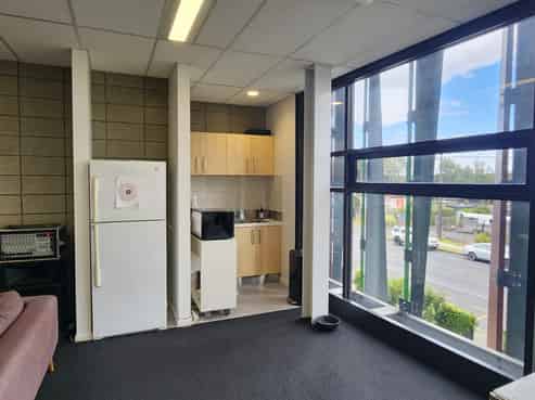 Modern First Floor Office - Huapai/Kumeu