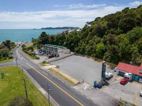 PRIME COMMERCIAL OR RESIDENTIAL LAND OPPORTUNITY
