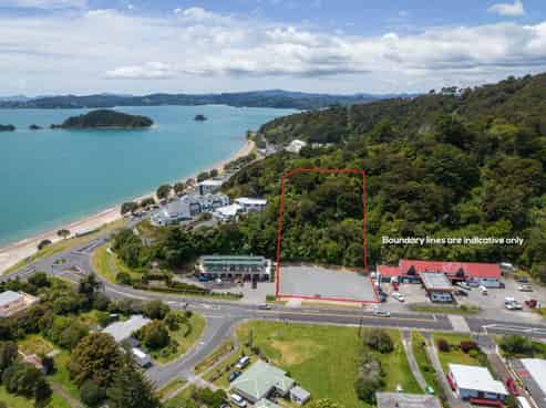 PRIME COMMERCIAL OR RESIDENTIAL LAND OPPORTUNITY

