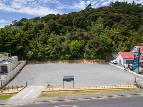 PRIME COMMERCIAL OR RESIDENTIAL LAND OPPORTUNITY
