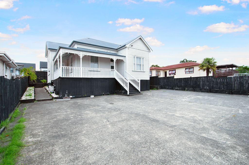 Sold 104A Wolverton Street, Blockhouse Bay realestate.co.nz