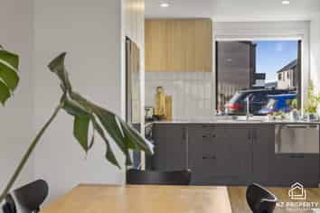 4 Nimon Lane, Caversham
