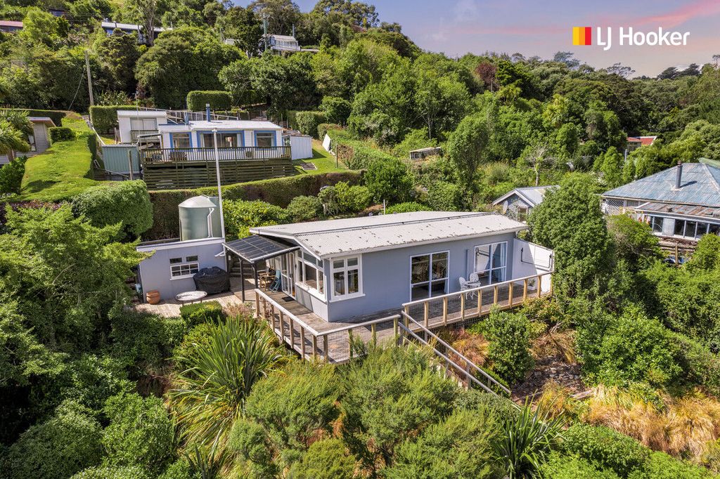 Sold 104 Bay Road, Purakaunui realestate.co.nz