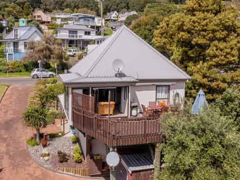 9/104 The Grove, Onemana