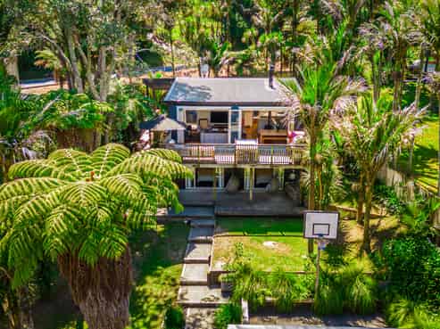 80 Motutara Road, Muriwai