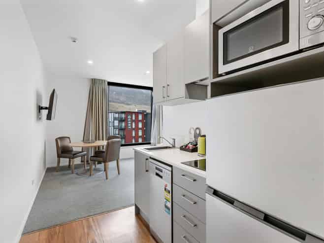 209 (Door 214) Wyndham Gardens, 32 Red Oaks Drive, Frankton