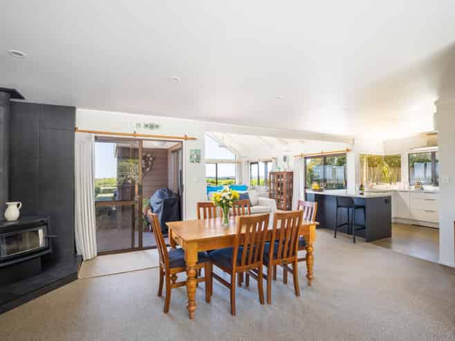 223 King Road, Inglewood