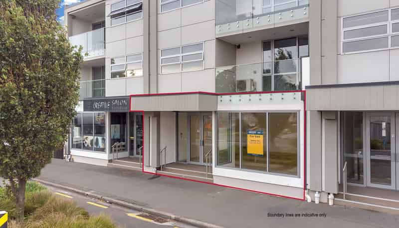 2/376 Worcester Street, Linwood