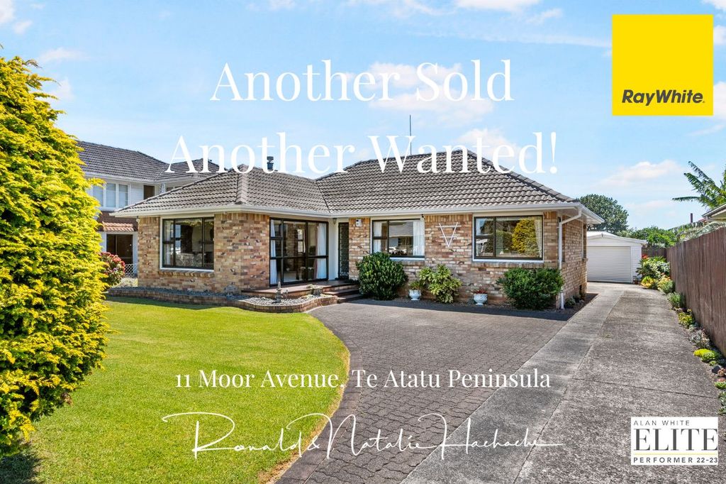 Property value 11 Moor Avenue, Te Atatu Peninsula realestate.co.nz