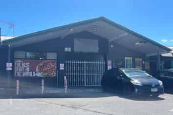 VACANT RESTAURANT
