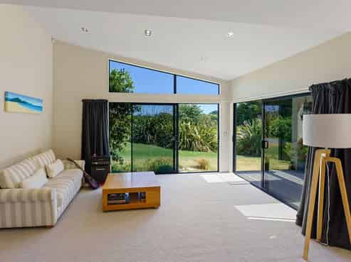 24 Raukawa Road, Peka Peka