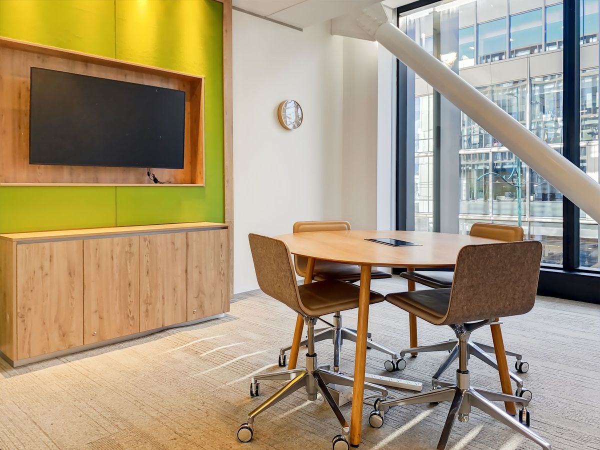 Office space for 3 persons in Regus Awly Building - Mai multe