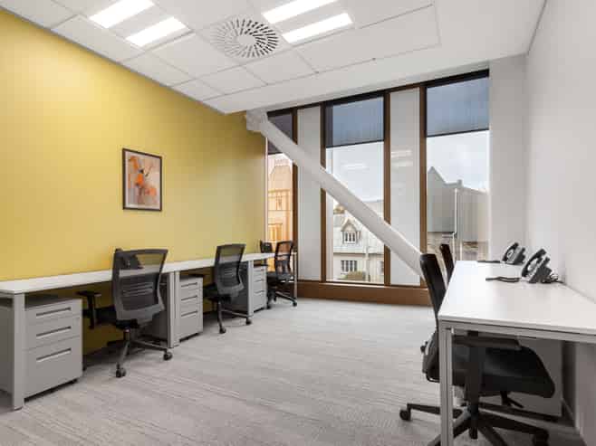 Office space for 15 persons in Regus Awly Building