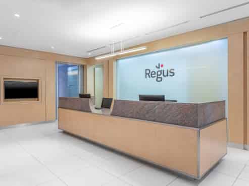 Move into ready-to-use open plan office for 10 