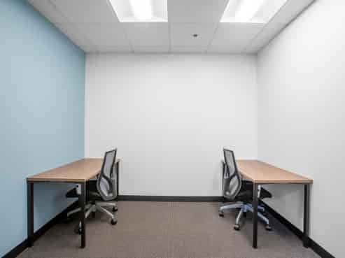 Move into ready-to-use open plan office for 10 