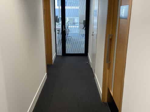 Modern fit-out in the northern CBD (281sqm)