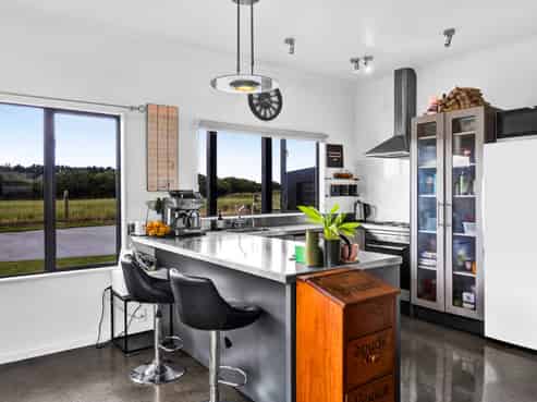 1544 South Road, Manutahi