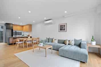 10 Meadowbank Road, Meadowbank