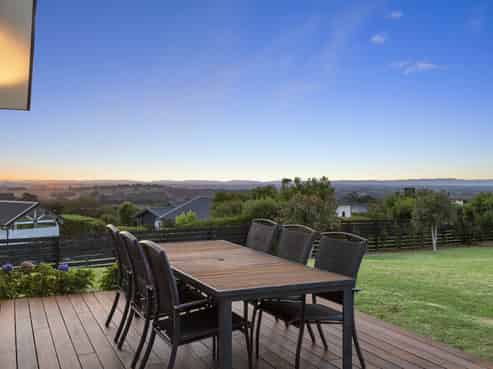 8 Bernora Crescent, Bombay
