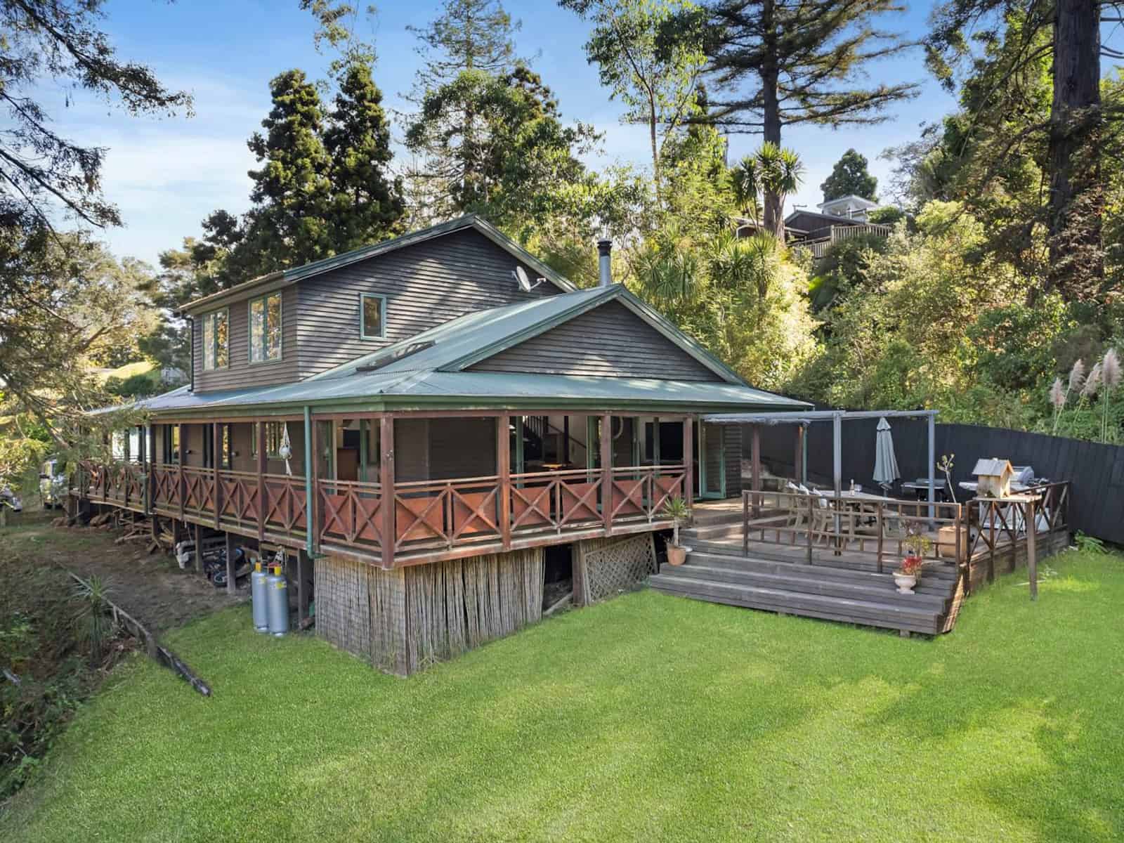 Arkles Bay Homes and Real Estate for Sale realestate.co.nz