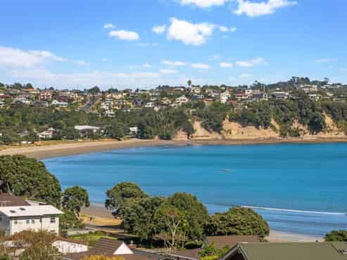 16 Tindalls Bay Road, Tindalls Beach