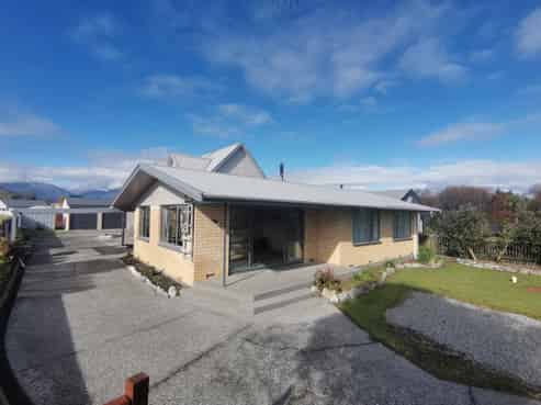 9 Bowen Street, Kokatahi