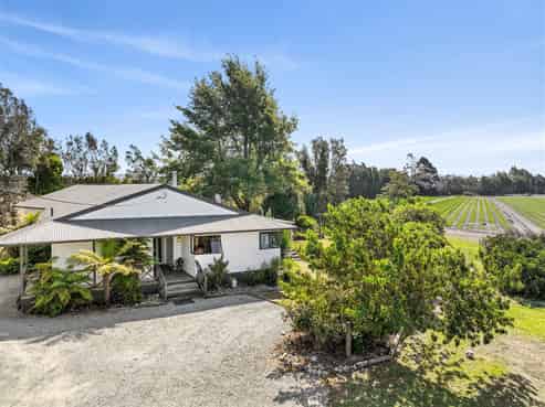 444 Paton Road, Hope